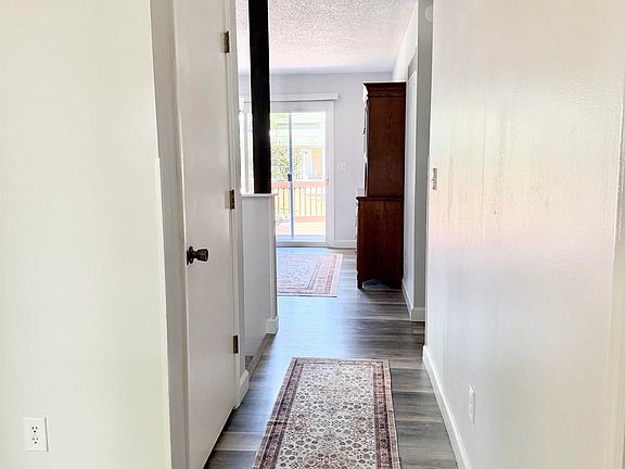 5th image of 314 W Maple St