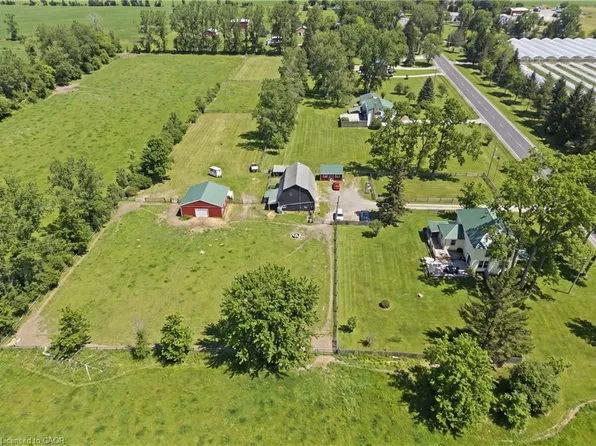 211 Robinson Rd, Haldimand County, ON N1A 2W1