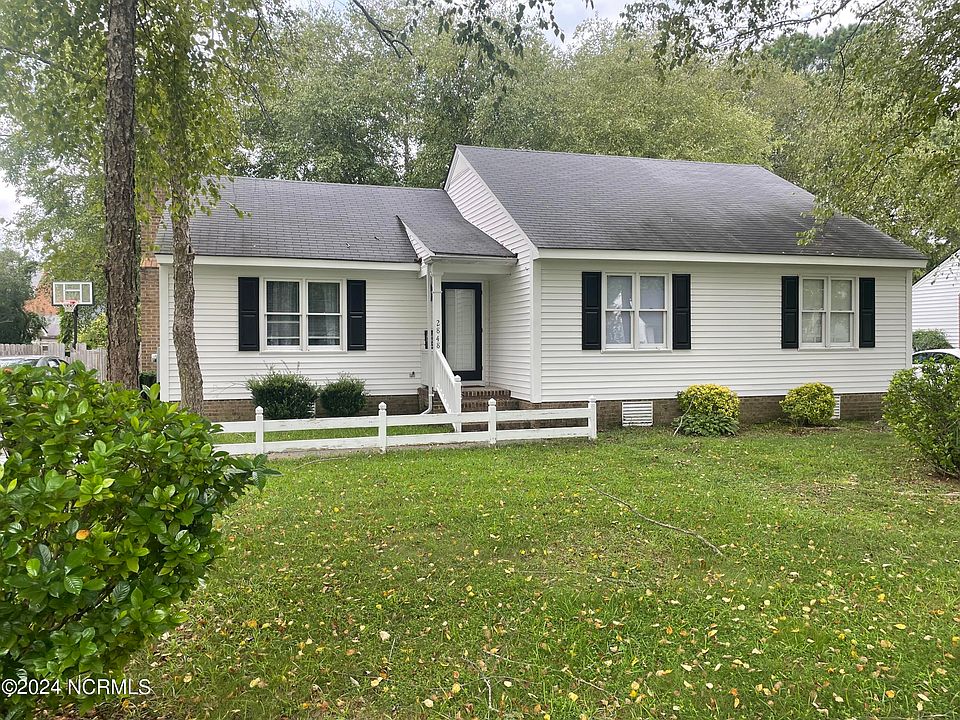 2nd image of 2848 Springflower Drive N