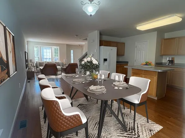 212 Goldsborough Dr, Odenton, MD 21113