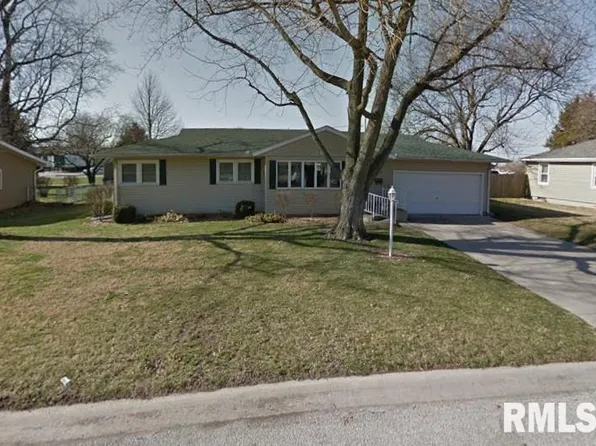 150 Regent St, Lincoln, IL 62656