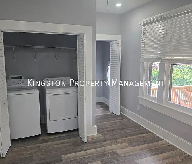 451 E Maxwell St #2 — Photo 1