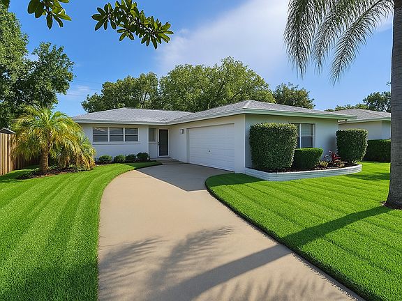 2nd image of 1756 Greenlea Dr