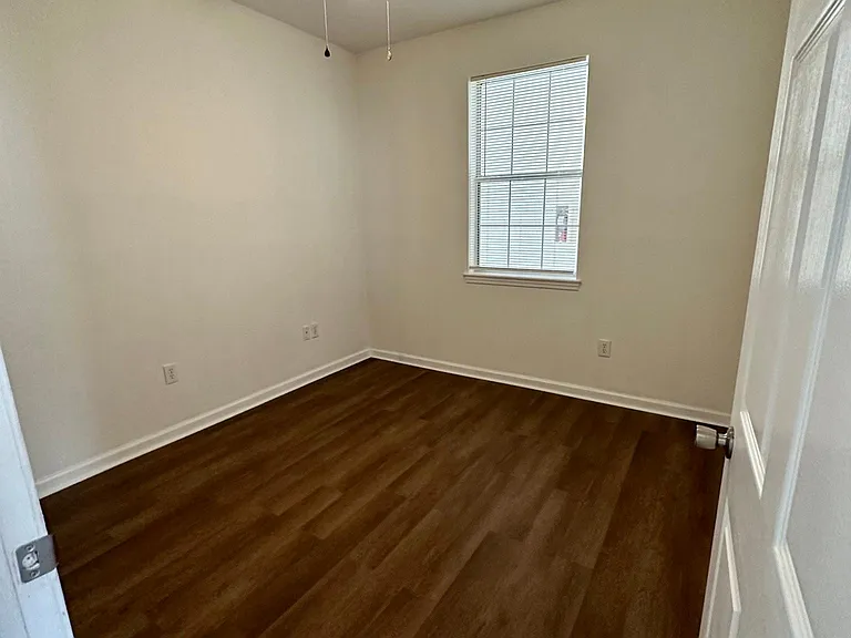 1310 River Oaks Dr #2G — Photo 8