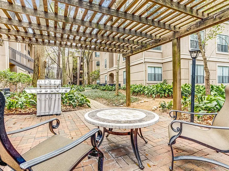 Outdoor Lounge & Grilling Station