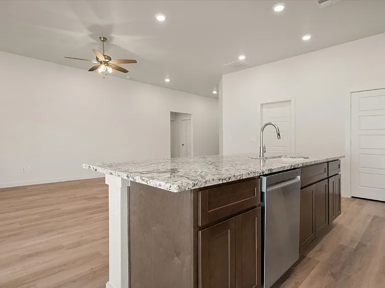 2604 Garland Ave — Photo 8