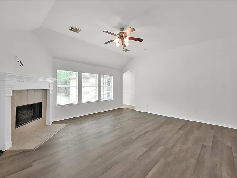 10 Barker Ridge Ct — Photo 11
