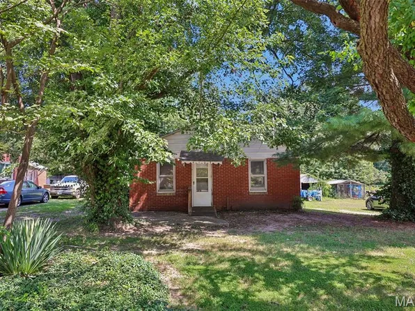 4107 State Route 16, Litchfield, IL 62056