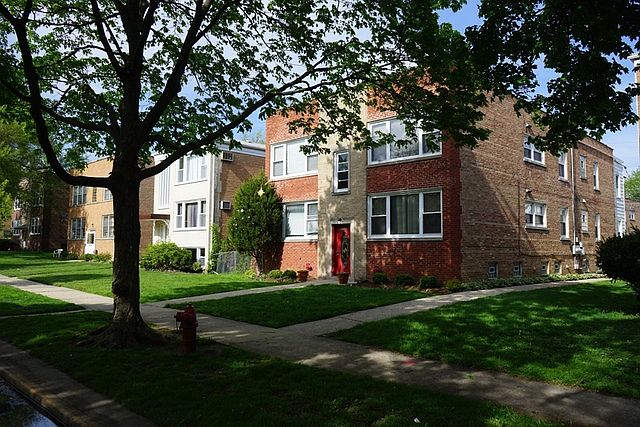 1st image of 9033 Lamon Ave