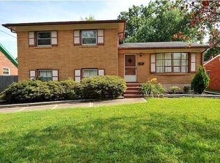 4002 Serene Way, Louisville, KY 40219