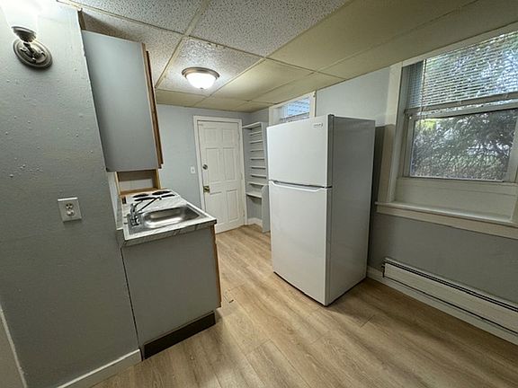 5th image of 38 Railroad St #9