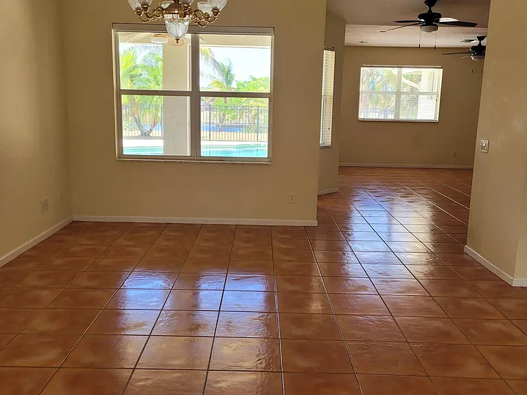 2706 SE Eagle Dr — Photo 9