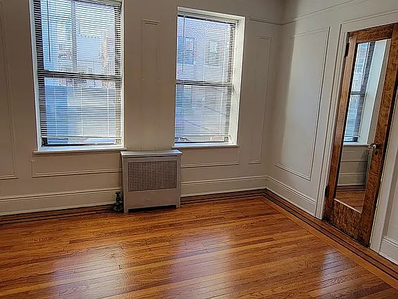 3rd image of 26-21 30th St #6UNITS