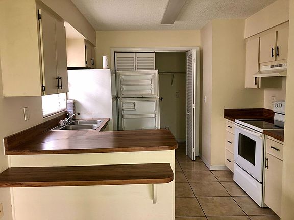 4th image of 701 N New Hampshire Ave APT 2
