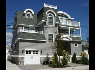 185 30th St, Avalon, NJ 08202