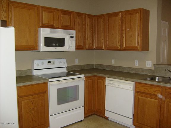 2nd image of 323 Southern Branch Ln