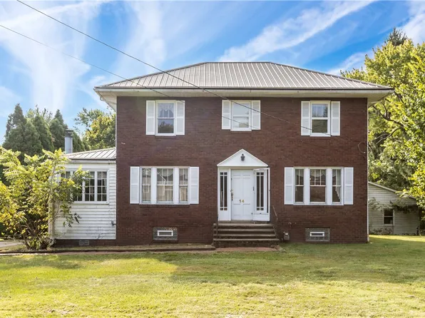 14 E Maitland Ln, New Castle, PA 16105