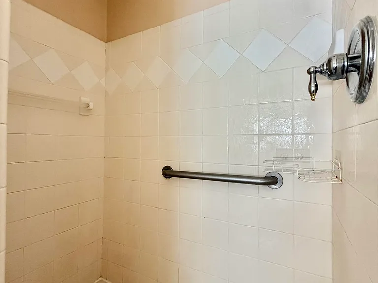 9336 Royal Troon Dr — Photo 15