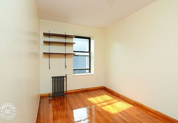 5th image of 466 Franklin Ave #7D