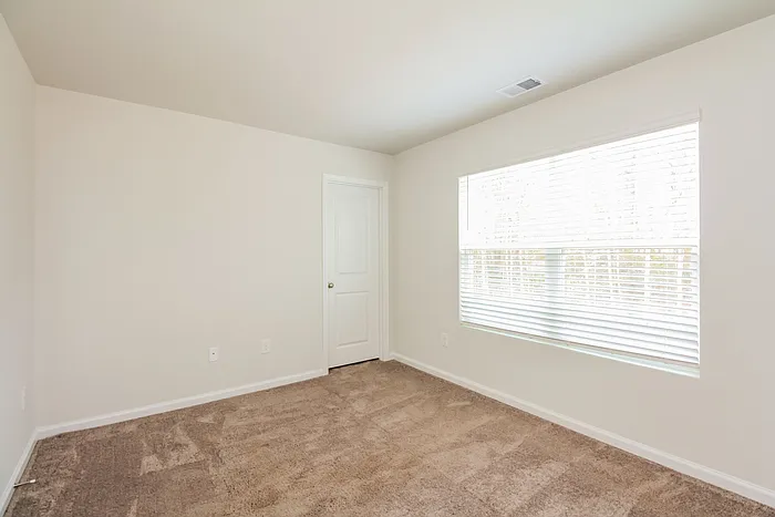 127 Dorian Loop — Photo 13