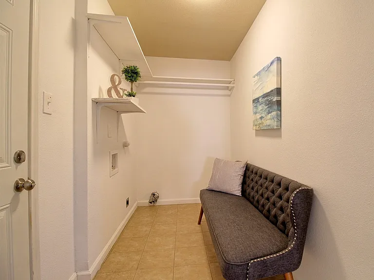 10849 Cotillion Dr — Photo 13