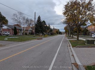 5387 Turney Dr, Mississauga, ON L5M 1Z4