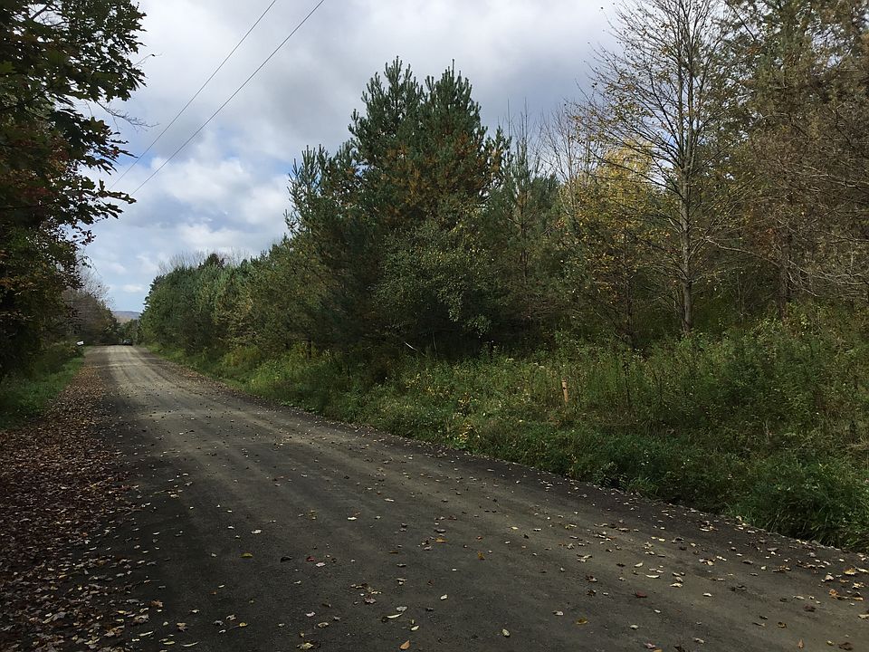 2nd image of Robinson Hollow Rd