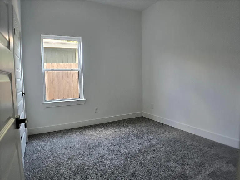 9808 Pelsey #B — Photo 6