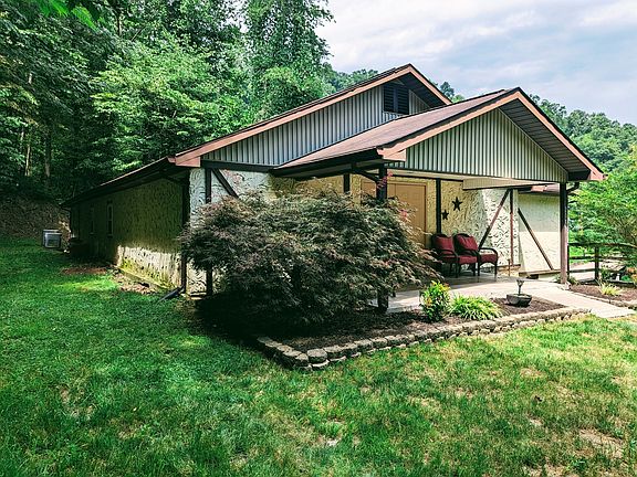 3rd image of 238 Shifty Ln