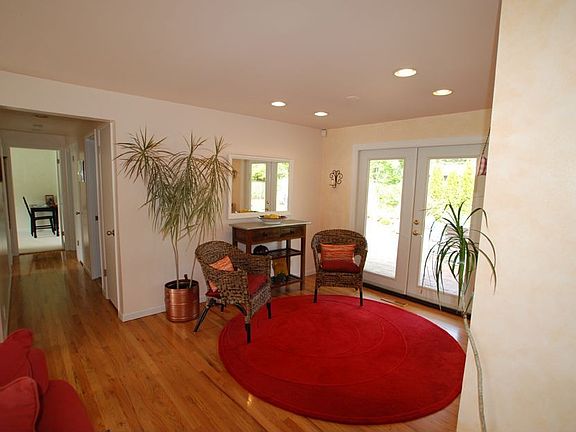 5th image of 2528 154th Ave SE
