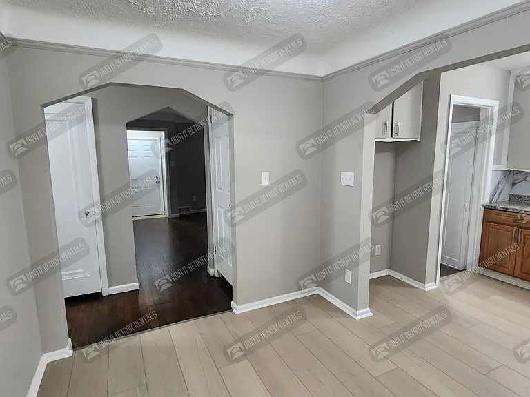 14331 Ardmore St — Photo 16
