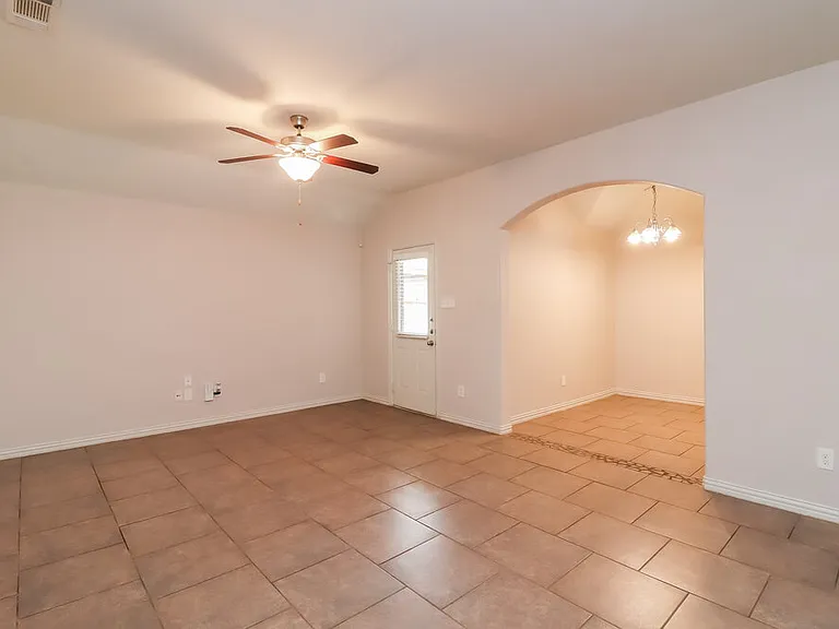7648 Hollow Point Dr — Photo 6