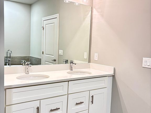 3rd image of 8035 Linfield Way #11