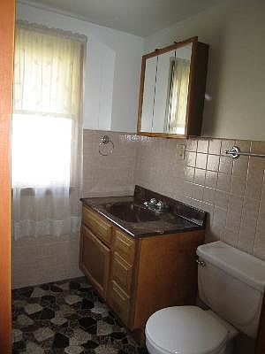4th image of 3721 N Oketo Ave