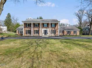 2442 Brookview Dr, Toledo, OH 43615