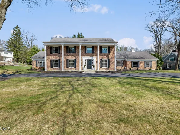 2442 Brookview Dr, Toledo, OH 43615