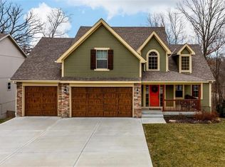 5005 NW Timberline Dr, Riverside, MO 64150
