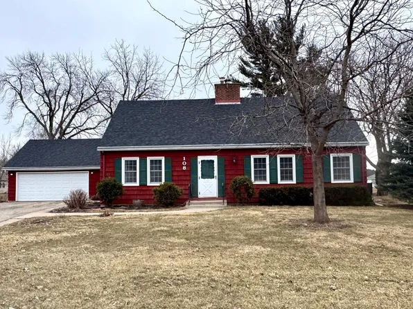 108 N Park Ln, Le Sueur, MN 56058
