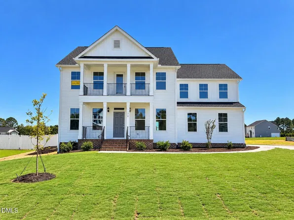 176 Sage Ln, Four Oaks, NC 27524