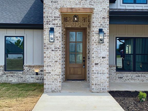 2nd image of 16176 Eagle Ln