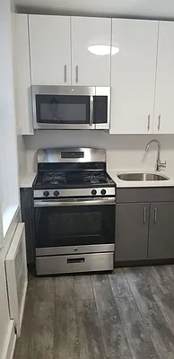 Rented by Silverstreet RE LLC | media 14