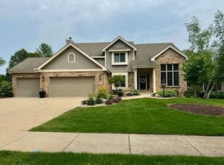 2996 Rothmore Ln, Fitchburg, WI 53711