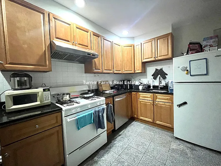 175 Northampton St #2 — Photo 5
