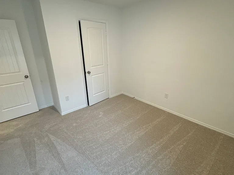 771 Gussy Ln — Photo 14