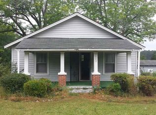 2802 Ridge Rd, Hodges, SC 29653