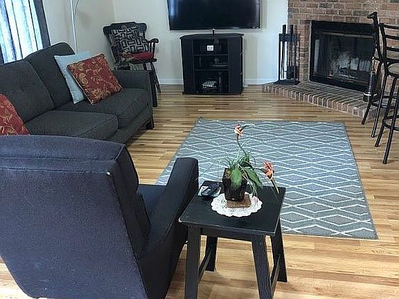 4th image of 1543 Merry Oaks Ct