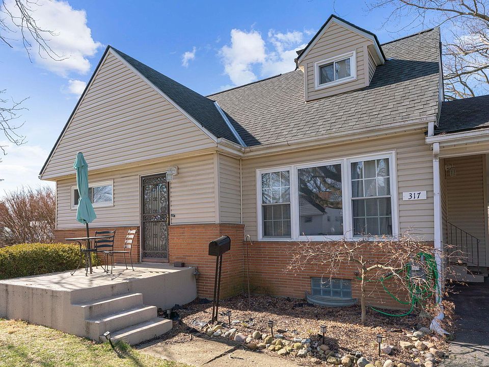 1st image of 317 Pineview Dr