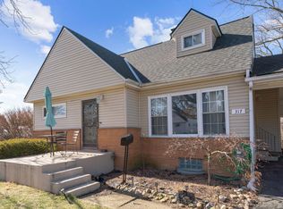 317 Pineview Dr, Columbus, OH 43213