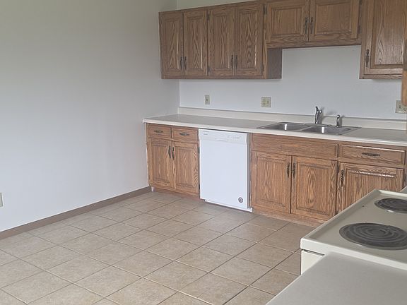 4th image of 4 Todd Ct APT 3