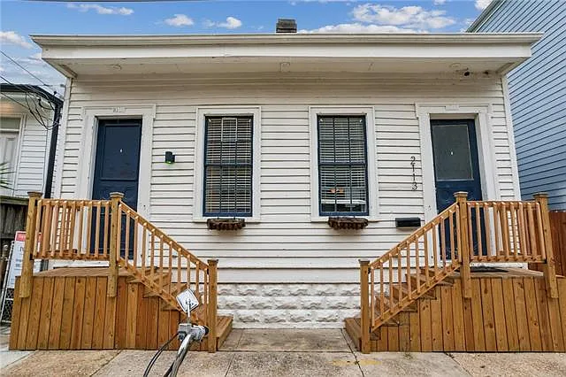 2115 Chippewa St — Photo 2